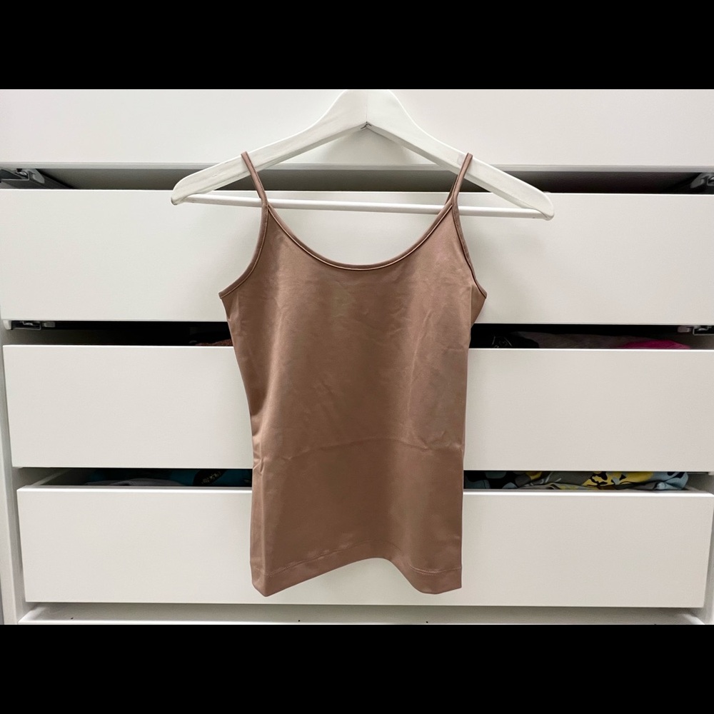 NWT Banana Republic Factory Petite Layering Camisole Woman Tank Size XS Hue 170